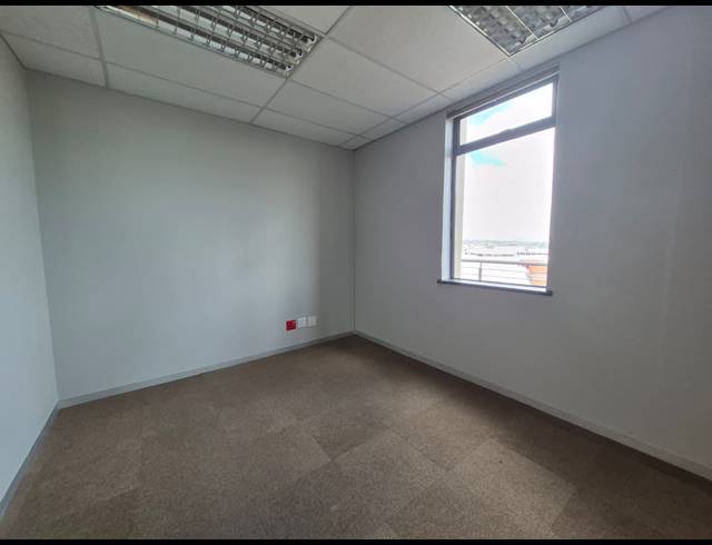 788M² OFFICE TO LET IN SANDTON CENTRAL